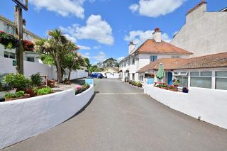 Lyme Bay House - 3