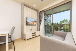 Modern 1BR with Gym, Pool, Wi-Fi Near Bang Tao by TropicLook - 4