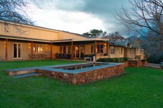 Stellenbosch Farm Stay with Mountain Views & Pool - Stellenbosch - 8