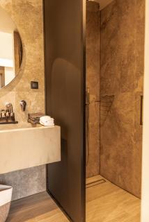 UNIQUE Suites Kalamata - 2