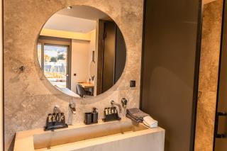 UNIQUE Suites Kalamata - Kalamata - 3