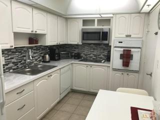 Beautiful Ocean View Apartment by Miami Te Espera - Hollywood 7H - 1