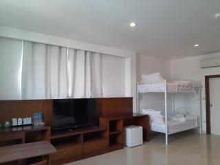 Sereneburi Patong Hotel - Patong Beach - 7