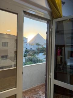 Middle East pyramid veiw - Kairo - 1