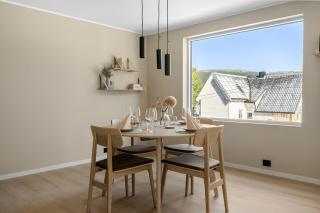 Northstay - Tromsø Urban Retreat - Free Parking, Brand New & Modern - 4