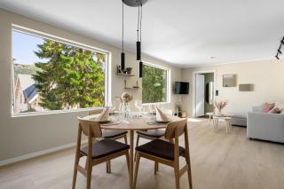 Northstay - Tromsø Urban Retreat - Free Parking, Brand New & Modern - 5