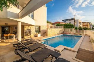 Modern spacious Villa, 36 sqm Pool, 70m to beach - Villa Mediteran - 7