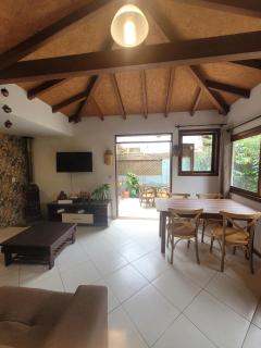 Casa Caio · Friozinho com Lareira e Jacuzzi - Novo Campeche - Florianópolis - 1