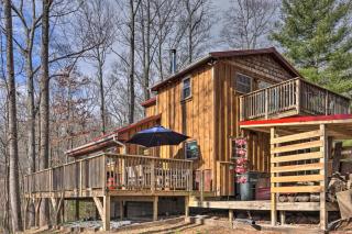 The Huckleberry Hideaway - 0