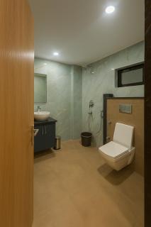 Hotel Shankara Inn - - 1