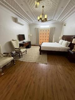 Revere Inn Family Guest House Islamabad - 2