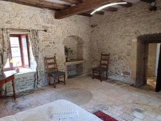 Chambre entrée indépendante dans tour du 15ème siècle - 6