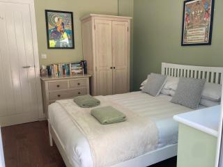 Spitfire House 5 star sea views beaches nearby - - 1