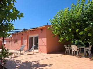 Maison Sylvana in Provence-Huge Garden, AC and Terrace - 0