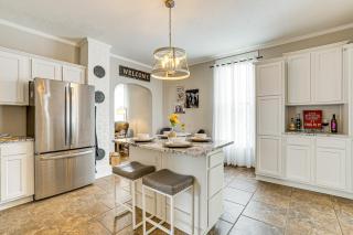 Dog-Friendly Home with Yard, 6 Mi to Louisville! - 3