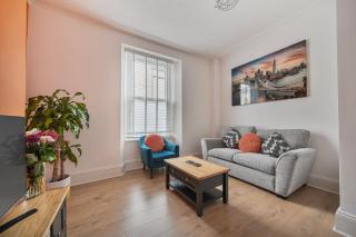 Stylish and central city apartment - Plymouth - 9