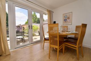 Rydal Palace Rugby - Charming 2Bed Haven With Free Driveway Parking - Rugby - 6