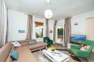 Modern spacious Villa, 36 sqm Pool, 70m to beach - Villa Mediteran - Trogir (Traù) - 5