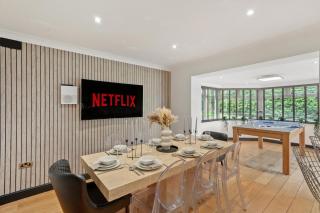 7 Bed Coastal Villa - Private Heated Pool, Sauna, Parking - Filey - 7