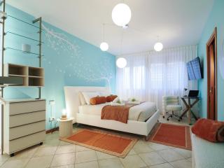 Emerald - Prestigious Apartment 5 Minutes by Car from Old Town - Bologna - 7