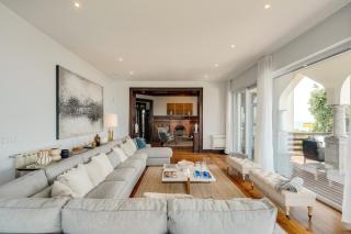 Blissful Seafront - 4