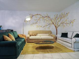 Emerald - Prestigious Apartment 5 Minutes by Car from Old Town - Bologna - 3