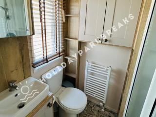 Casa Ohana - Luxurious 2 bedroom lodge at Seal Bay Resort - Selsey - 2