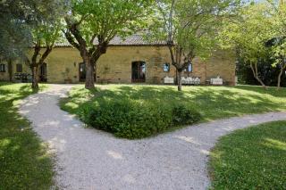Borgo Sorbatti Country House - Loro Piceno - 1