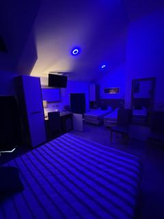 Hotel Montecarlo - Milan - 2