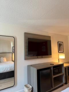 Travelodge by Wyndham Lumberton - Lumberton - 7