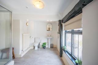 Cotton Room, The Merchant House, Ipswich - Ipswich - 8