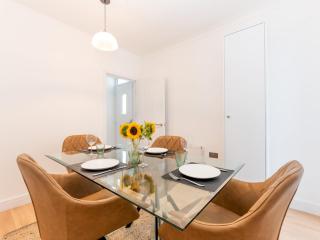 Pass the Keys Stunning 4Bed Oasis in Kingston With Parking - Kingston upon Thames - 8