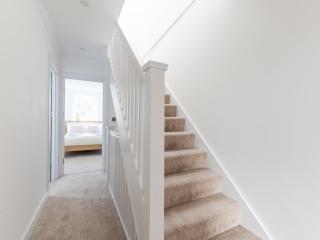 Pass the Keys Stunning 4Bed Oasis in Kingston With Parking - Kingston upon Thames - 4