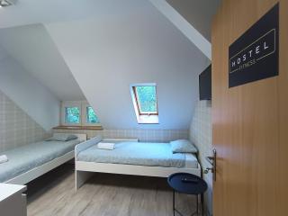 Fitness Hostel - darmowy parking - 8