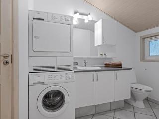 Holiday Home Batsha - 1-7km from the sea by Interhome - 2