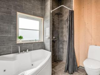 Holiday Home Bernadine - 500m from the sea by Interhome - 8