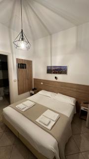 Hotel Montecarlo - Milán - 7