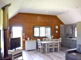 Chestnut 3 Hot Tub - Garton - 5