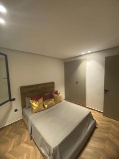 maison de luxe - 1
