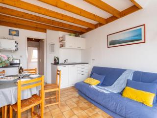 Apartment Piscine et Plage-2 by Interhome - 4