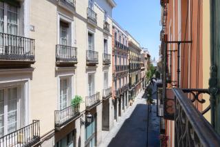 Apartamento de 1 dormitorio con balcón en el corazón de Madrid Temporal CER822 - 3