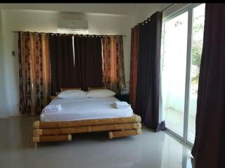 Hangout Beach Resort - Caticlan - 6