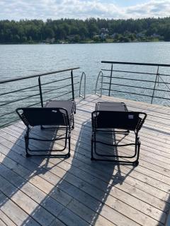 Bo på husbåt med egen badplats - 6