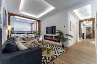 DD -Luxury Apartment 6 Bedroom in Downtown by TuriVida A - 3
