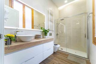 DD -Luxury Apartment 6 Bedroom in Downtown by TuriVida A - 6