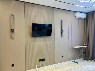 Modern 2-Room Apartment in Crystal Complex, Abay Avenue, Almaty - 2