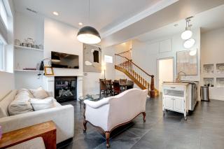 Large Condo with Outdoor Deck in Historic Chicago District home - Chicago - 0