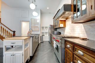 Large Condo with Outdoor Deck in Historic Chicago District home - Chicago - 8
