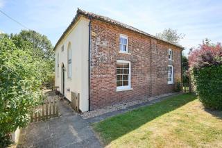 Host & Stay - The Chapel - 9