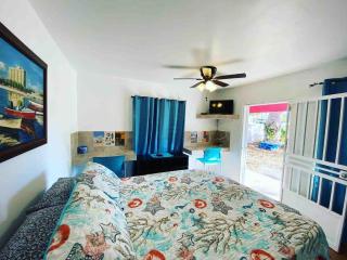 Charming Studio by Sandy Beach - Affordable & Private - 3